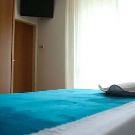 Apartment Zdravko - 150 M From Sandy *